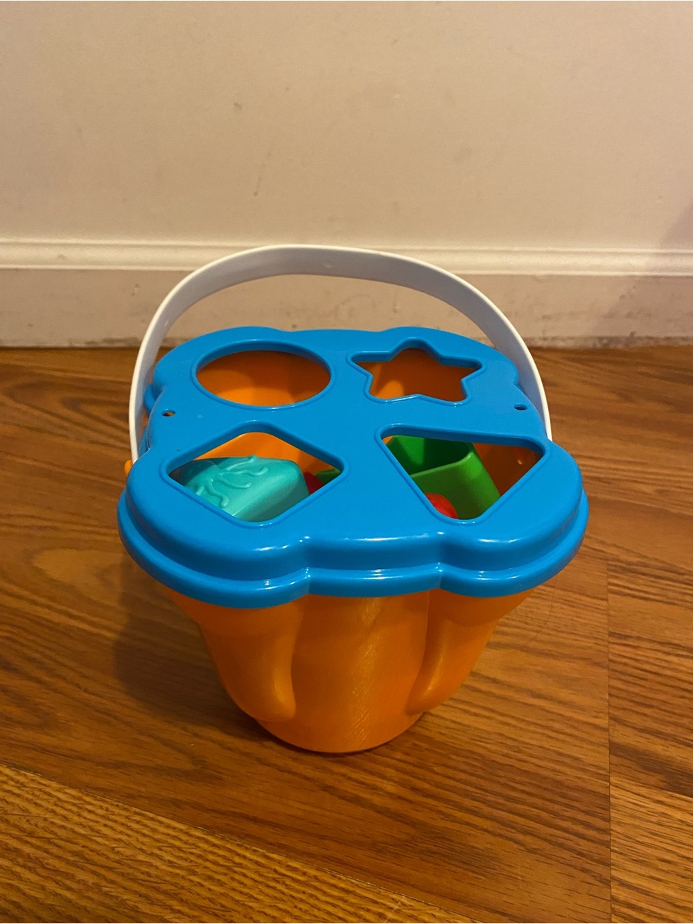 Shape Sorter Bucket - Picture 6 of 7